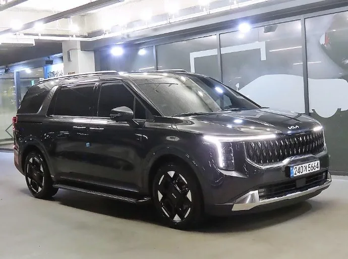 2025 Kia Carnival