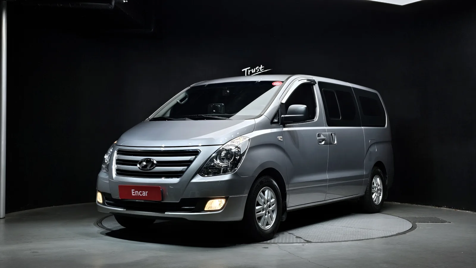 2018 Hyundai Starex