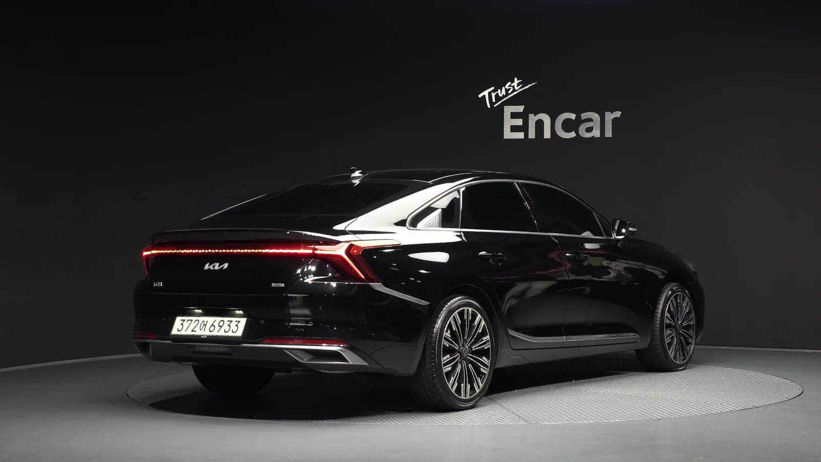 2022 Kia K8