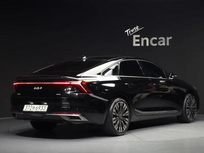 2022 Kia K8