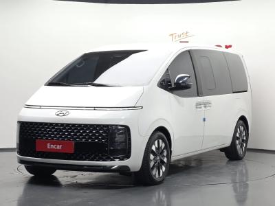 2022 Hyundai Staria