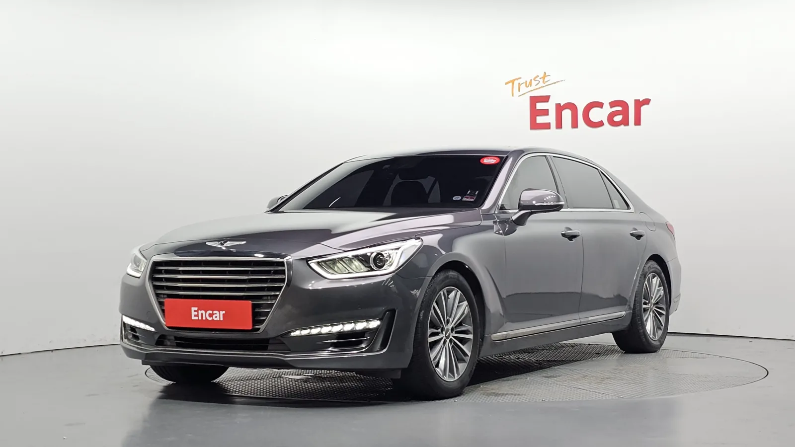 2016 Genesis EQ900