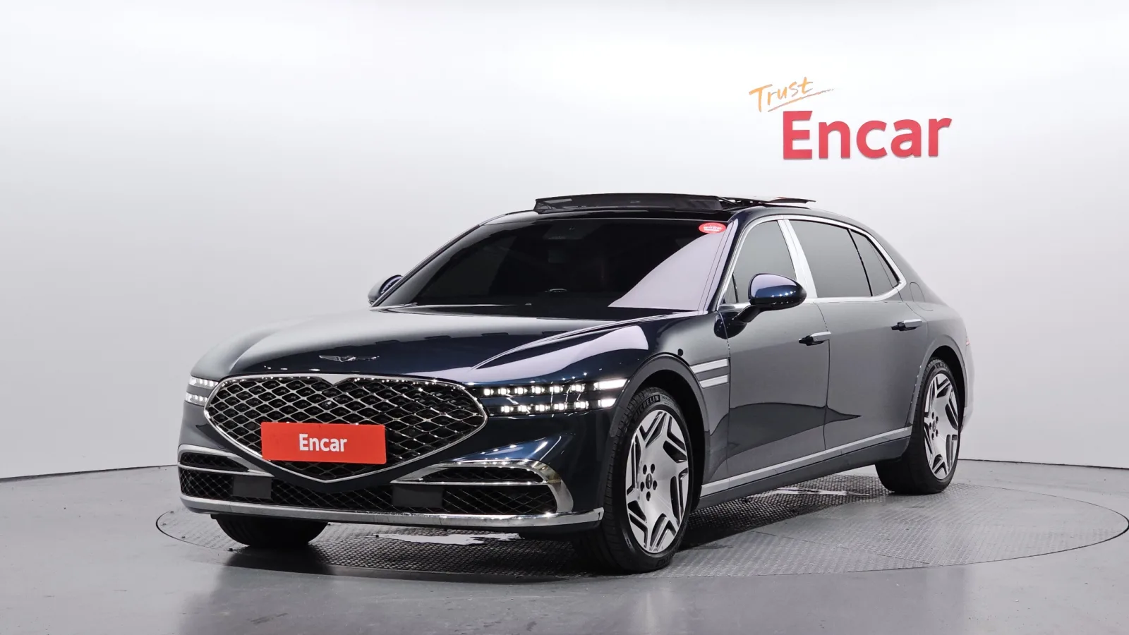 2023 Genesis G90
