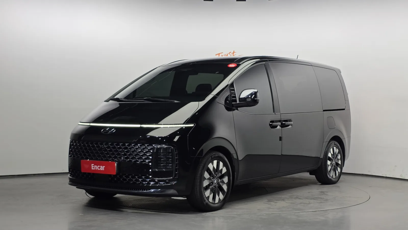 2022 Hyundai Staria
