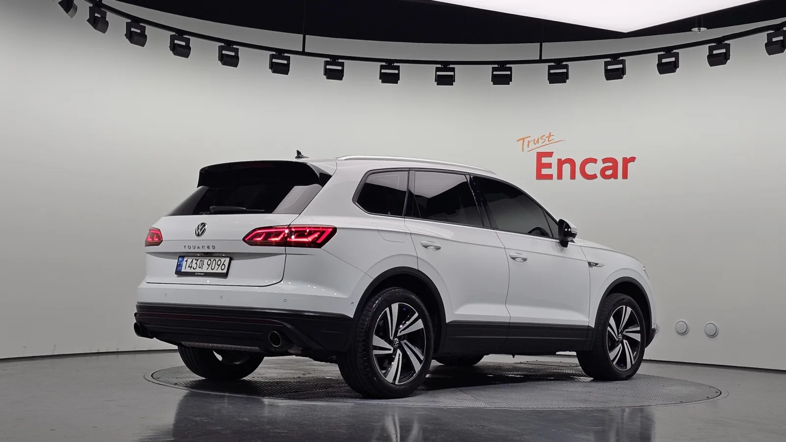 2023 Volkswagen Touareg
