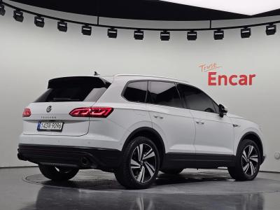 2023 Volkswagen Touareg