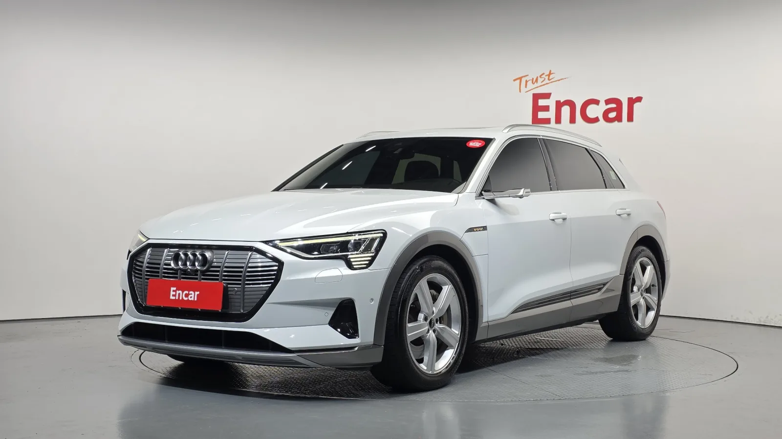2022 Audi e-tron