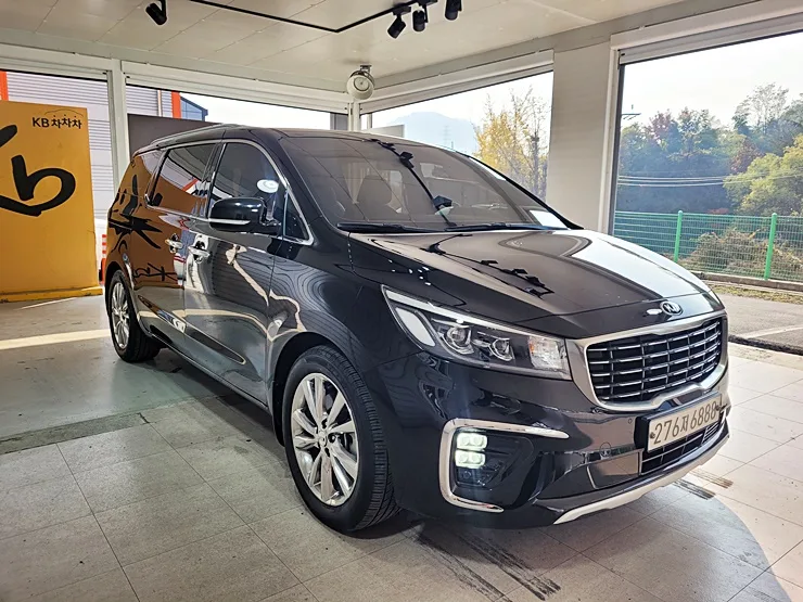 2020 Kia Carnival