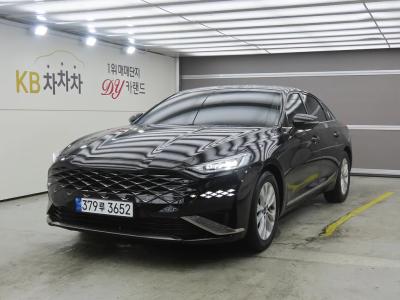 2022 Kia K8