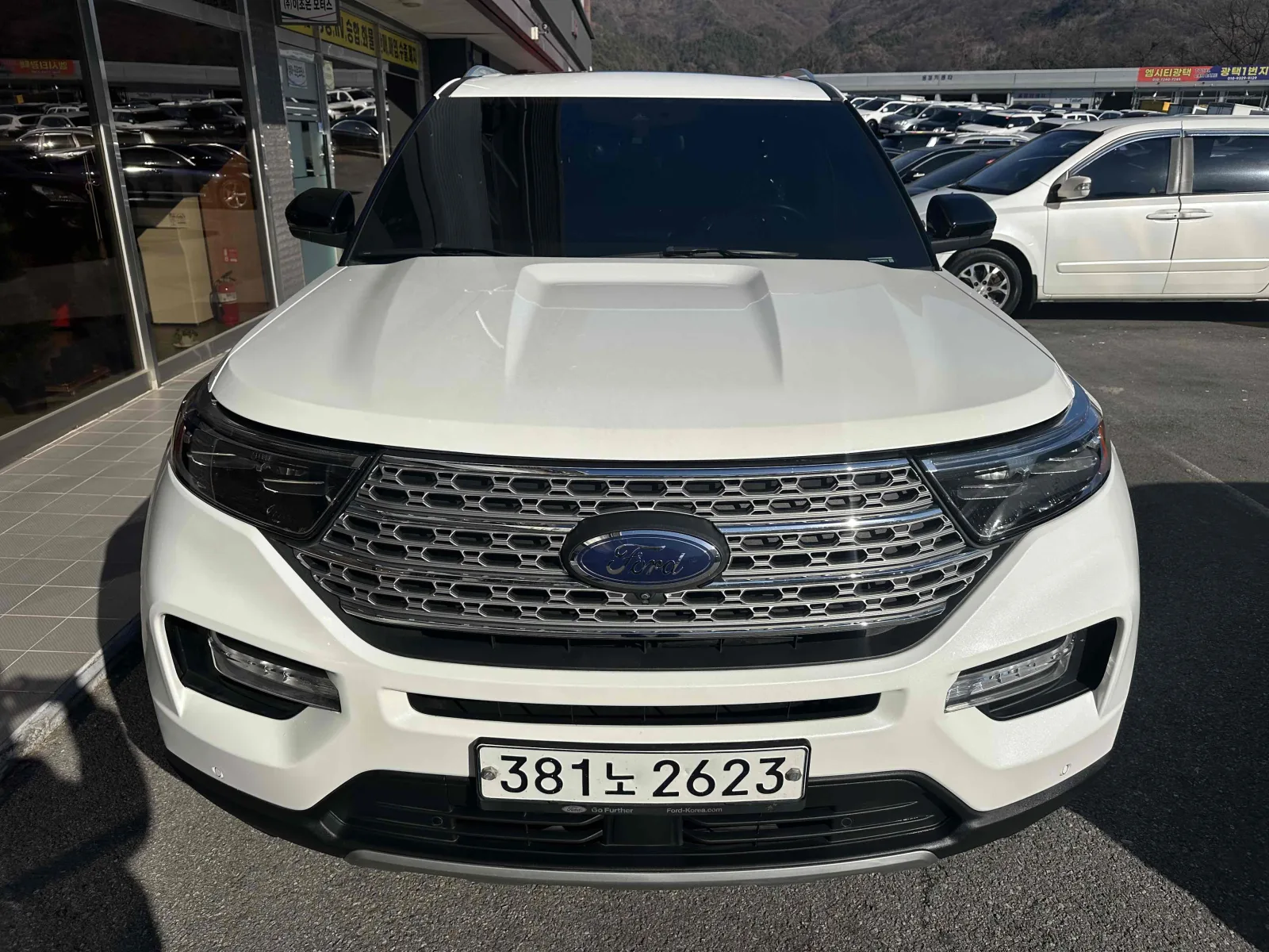 2020 Ford Explorer