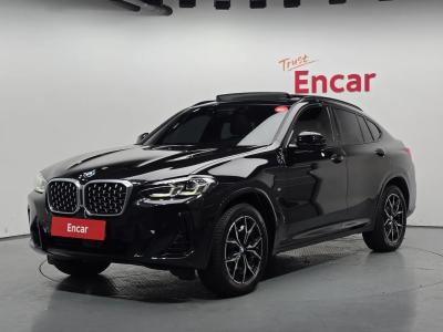 2022 BMW X4