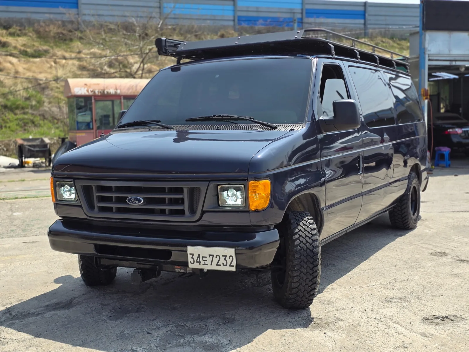 2003 Ford E-Series