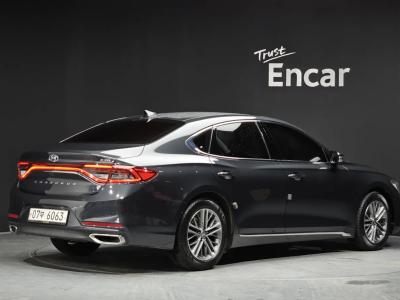2018 Hyundai Grandeur