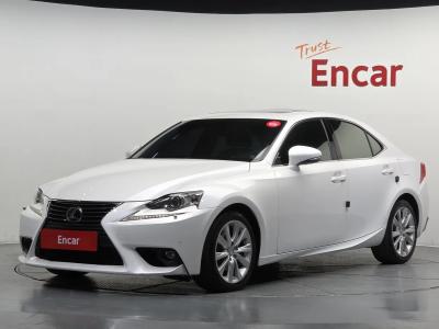 2015 Lexus IS