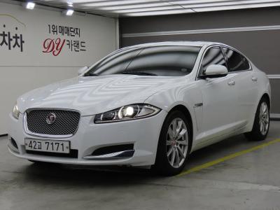 2015 Jaguar XF
