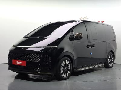 2025 Hyundai Staria
