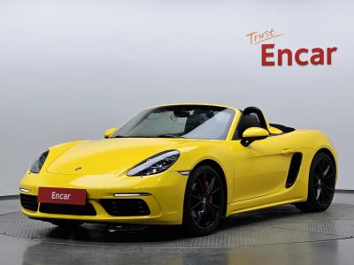 2017 Porsche 718