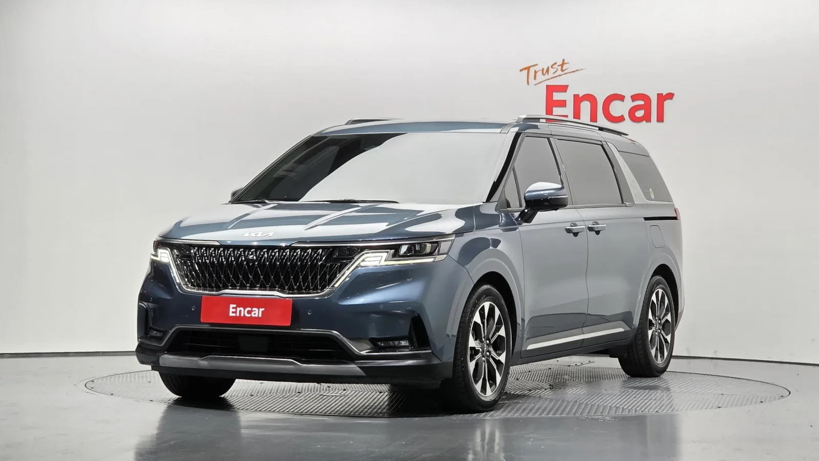 2023 Kia Carnival