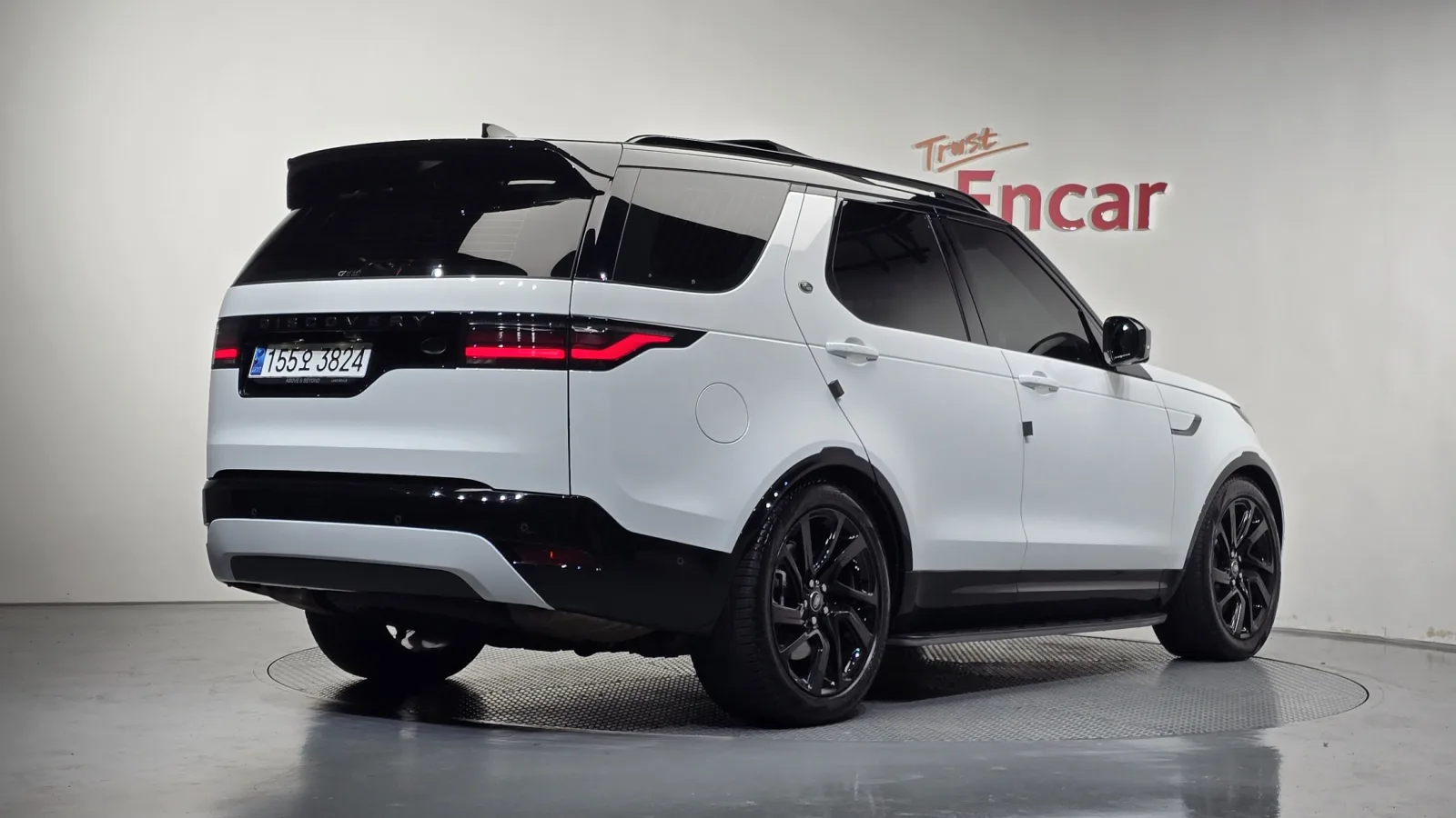 2023 Land Rover Discovery