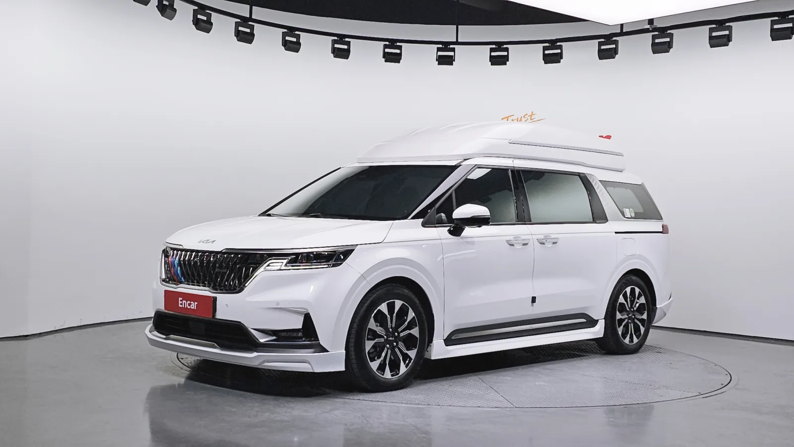 2023 Kia Carnival