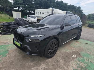 2026 BMW X7