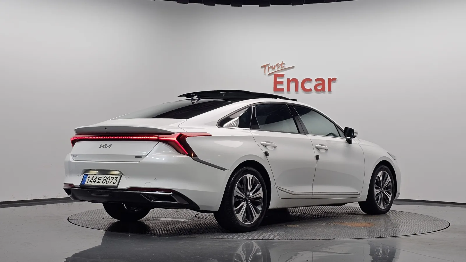 2022 Kia K8