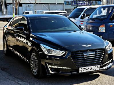 2016 Genesis EQ900
