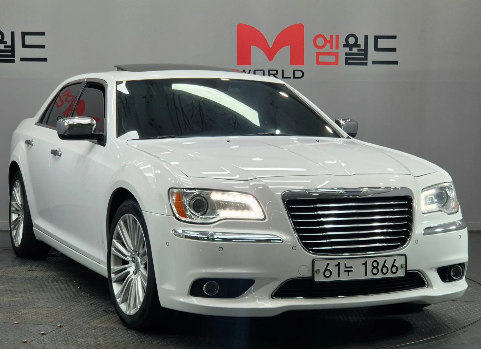 2014 Chrysler 300C