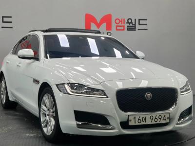 2018 Jaguar XF