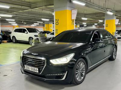 2016 Genesis EQ900