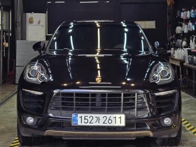 2015 Porsche Macan