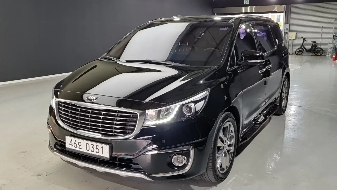 2017 Kia Carnival