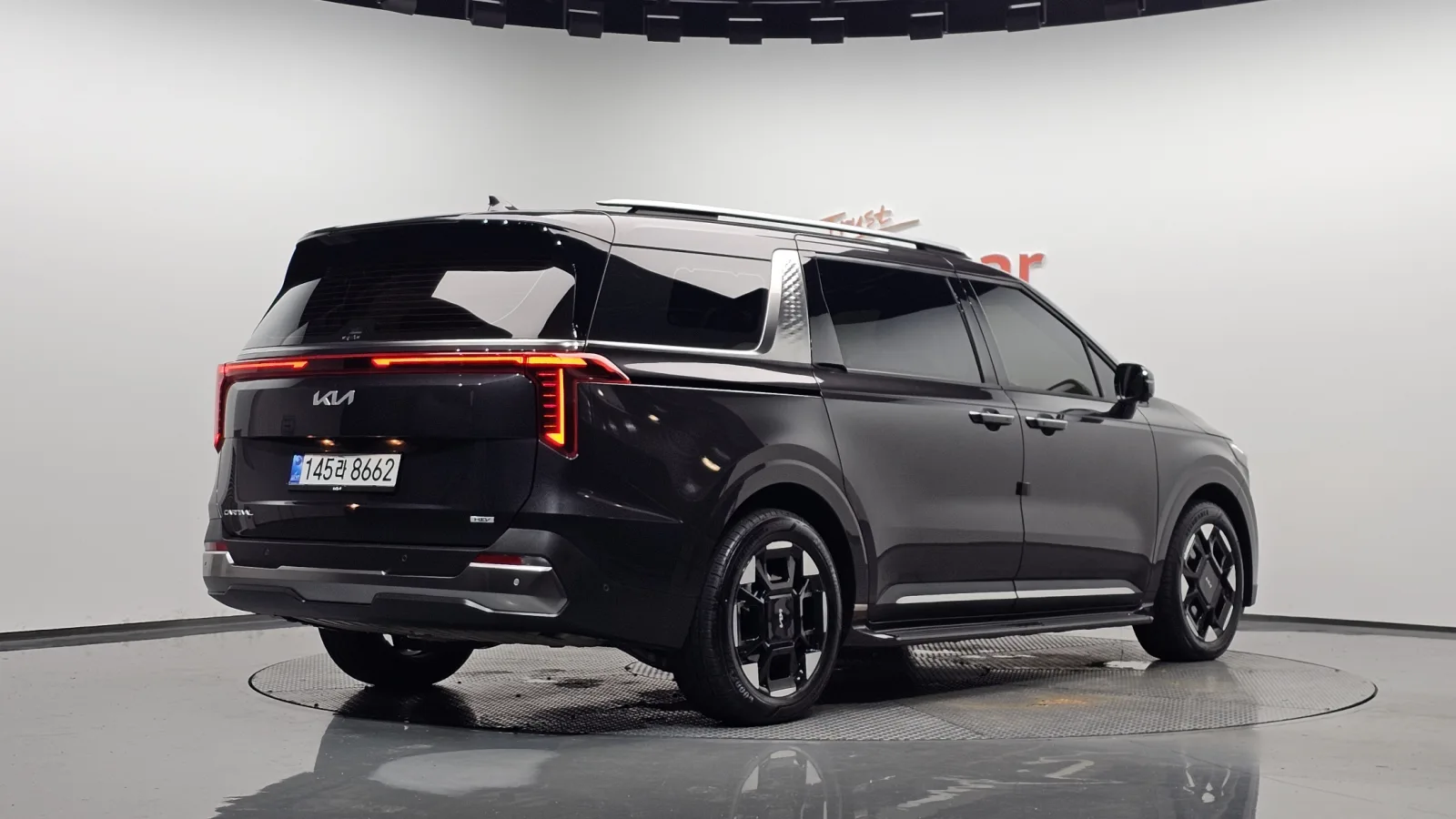 2025 Kia Carnival