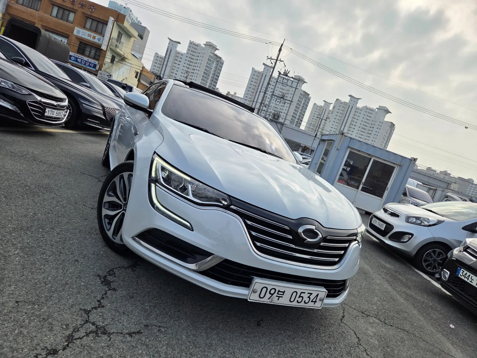 2016 Renault Korea SM6