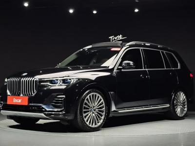 2021 BMW X7