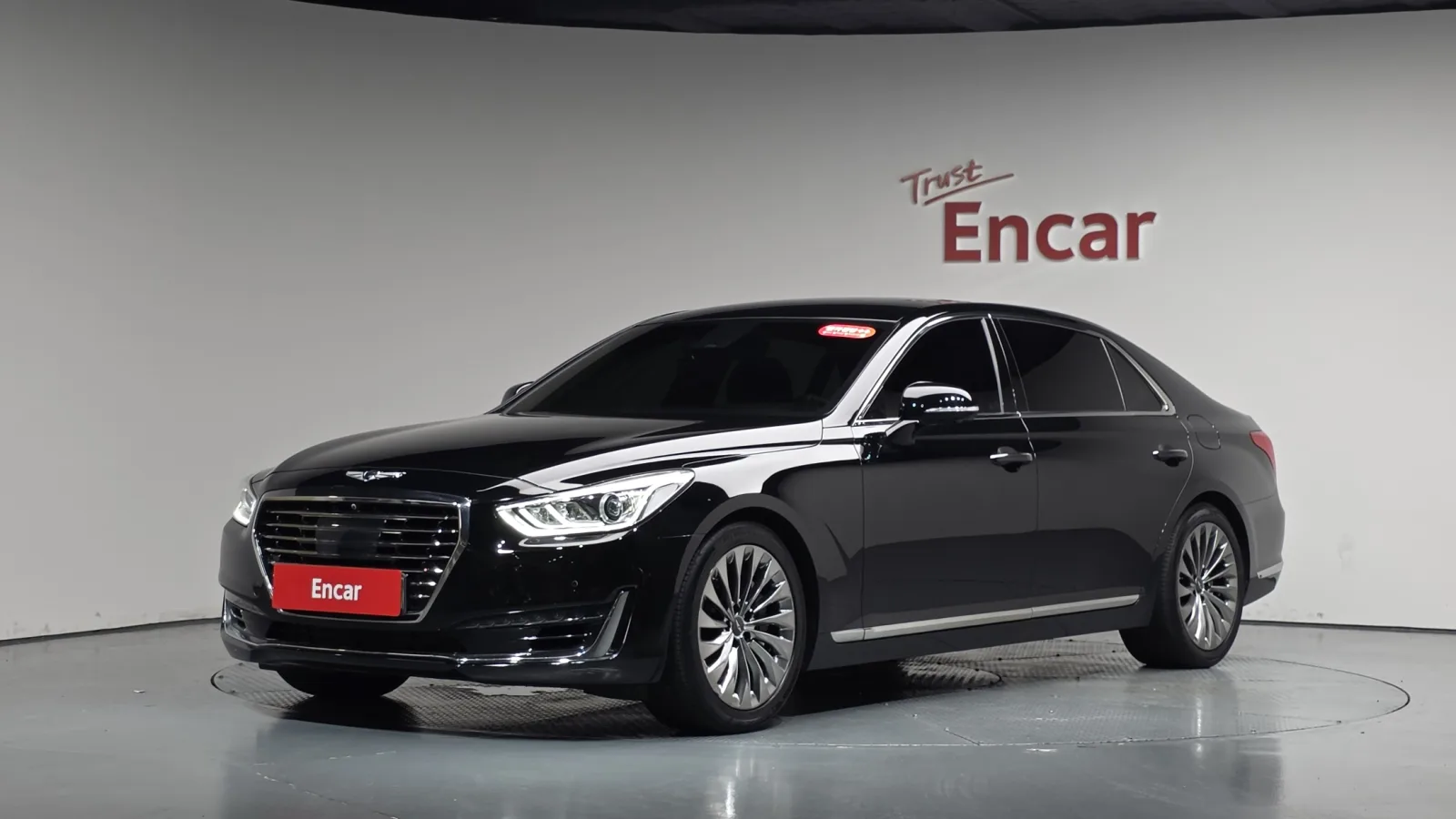 2016 Genesis EQ900