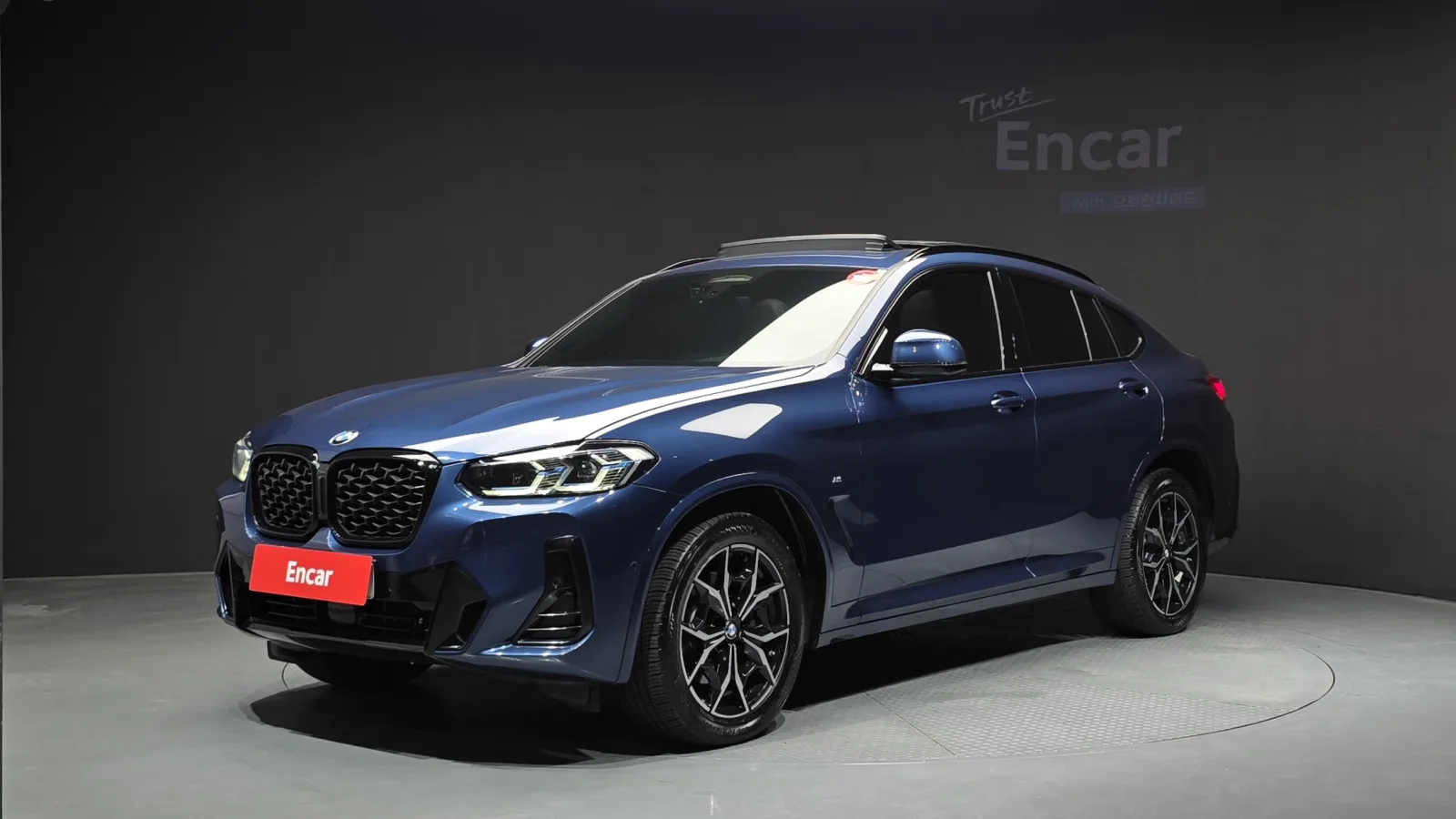 2022 BMW X4