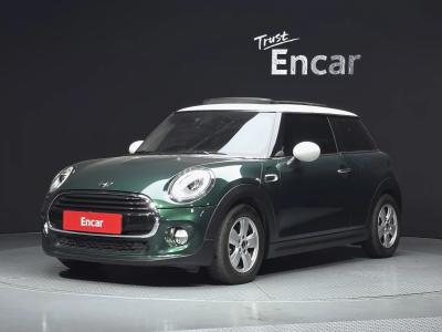 2016 MINI Cooper