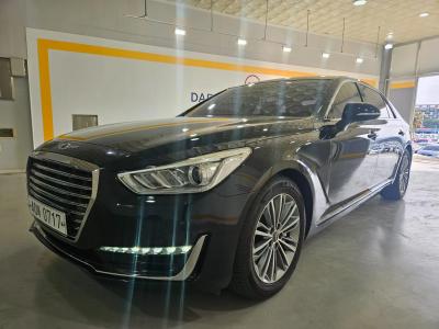 2016 Genesis EQ900