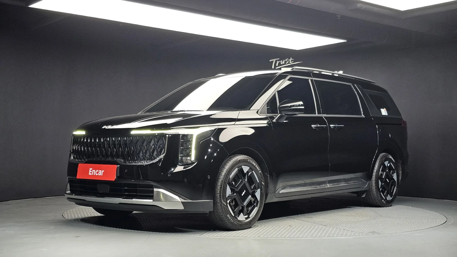 2025 Kia Carnival