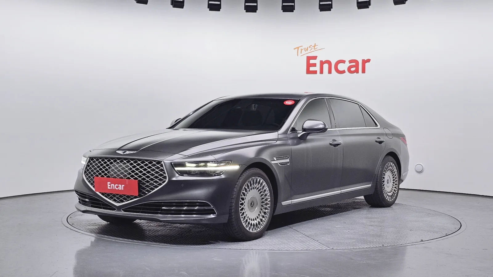 2021 Genesis G90