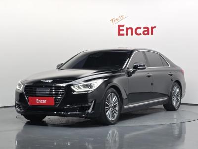 2017 Genesis EQ900