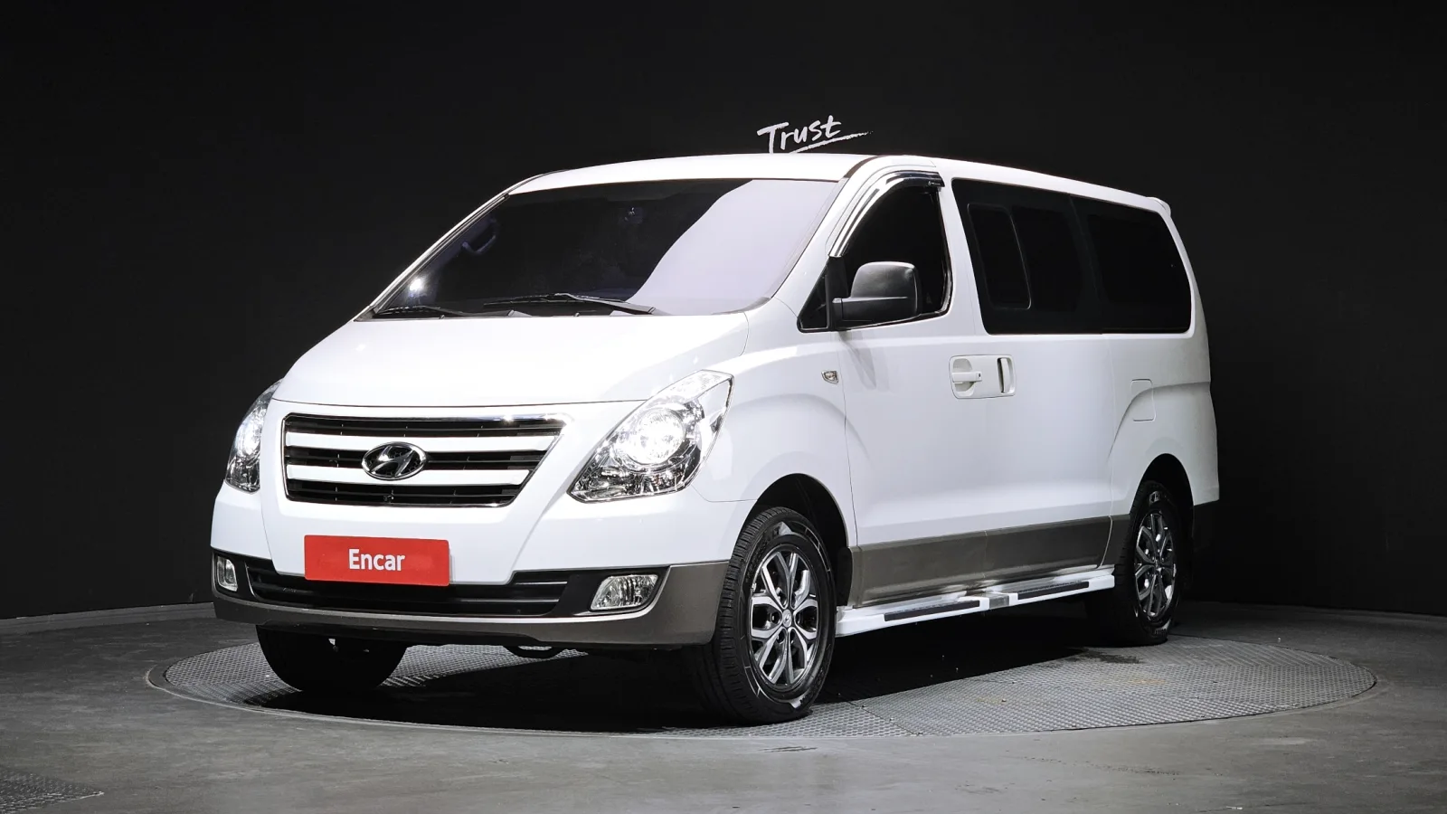 2017 Hyundai Starex