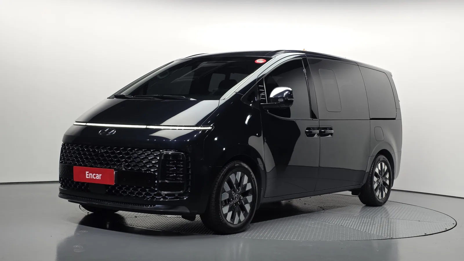 2022 Hyundai Staria