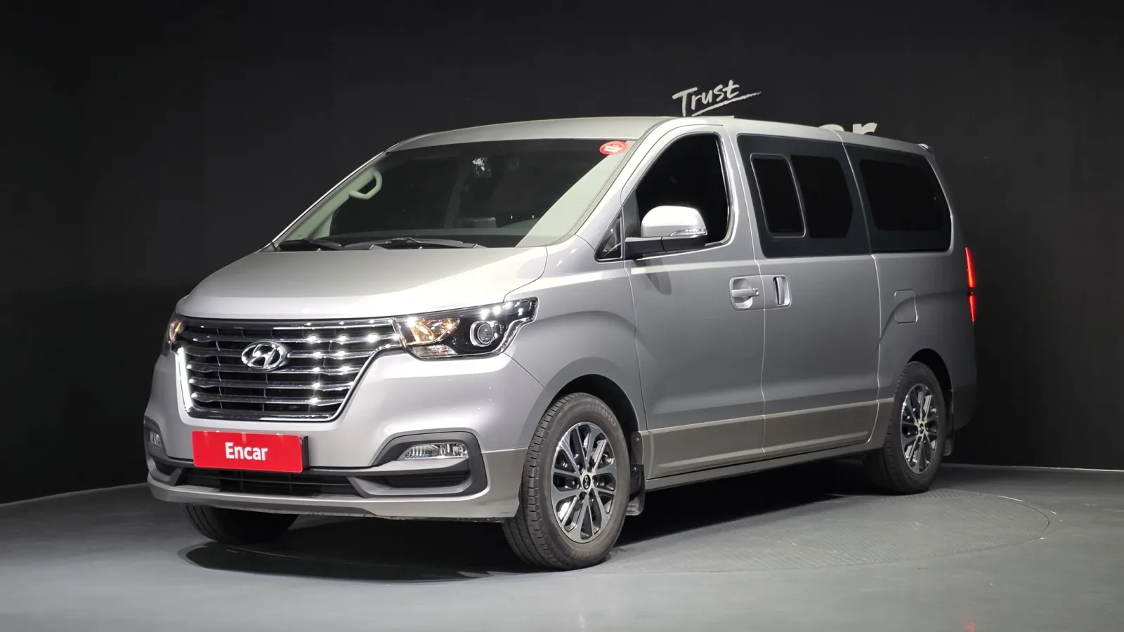 2019 Hyundai Starex