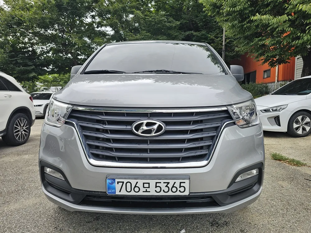 2020 Hyundai Starex
