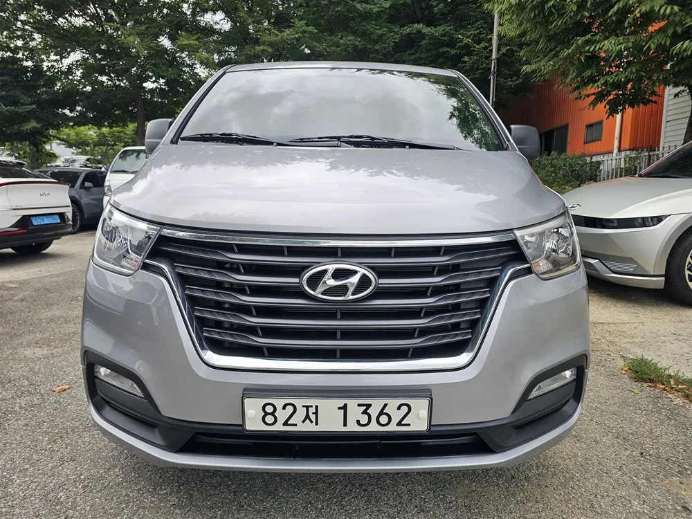 2021 Hyundai Starex