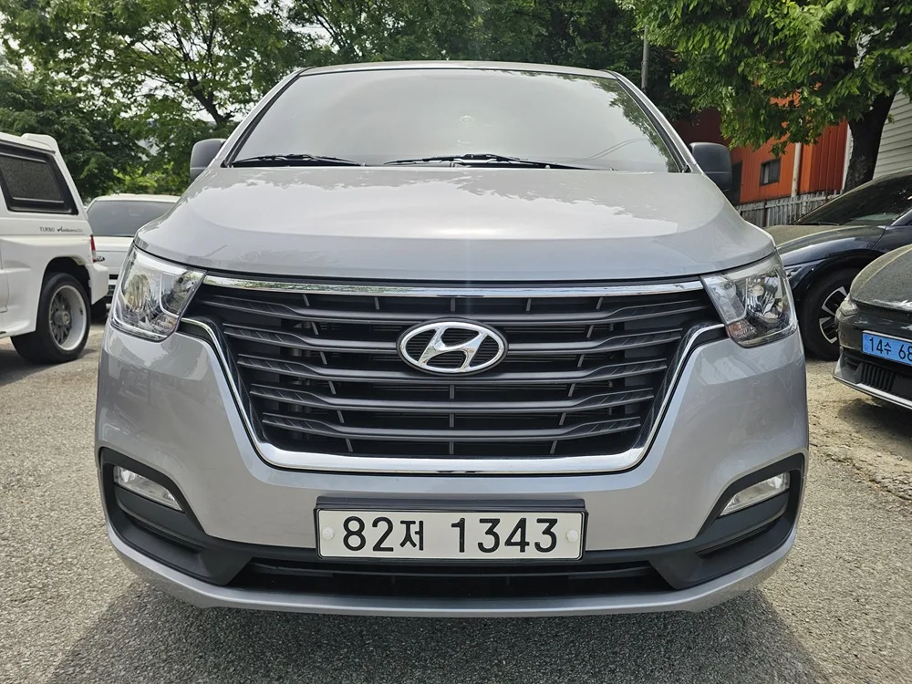 2021 Hyundai Starex