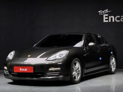 2011 Porsche Panamera