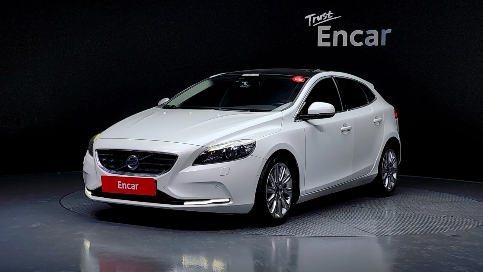2015 Volvo V40